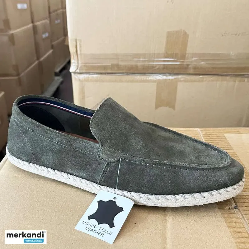 12.000 PARES DE ZAPATOS DE CUERO AUTÉNTICO LISTOS PARA LA ENTREGA