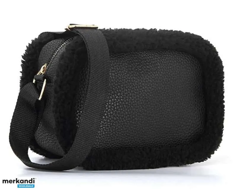 Amplia tu colección mayorista con bolsos de mujer en diferentes colores y modelos.