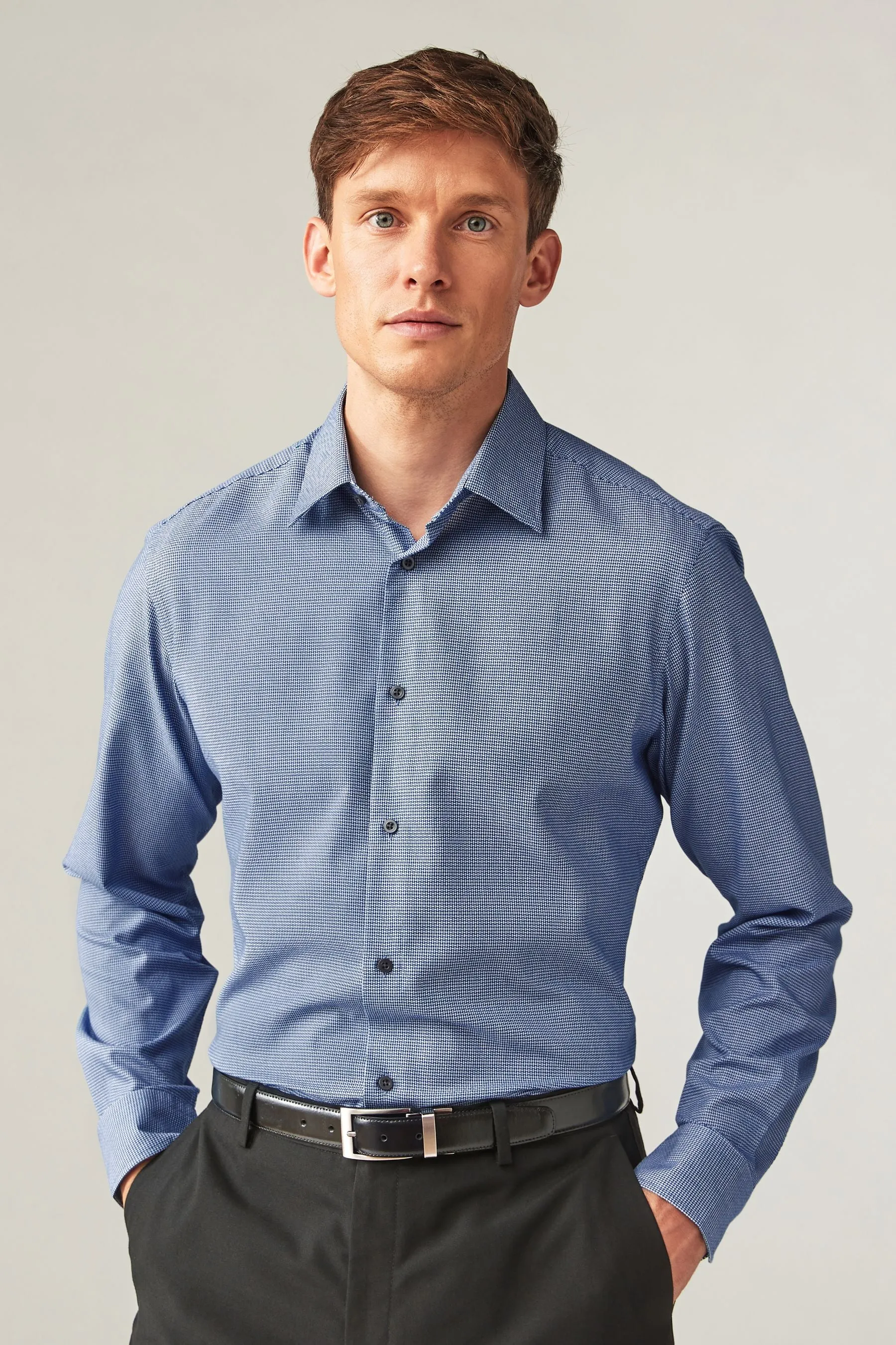AZUL  CORTE SLIM  EASY CARE TEXTURED SINGLE CUFF SHIRT