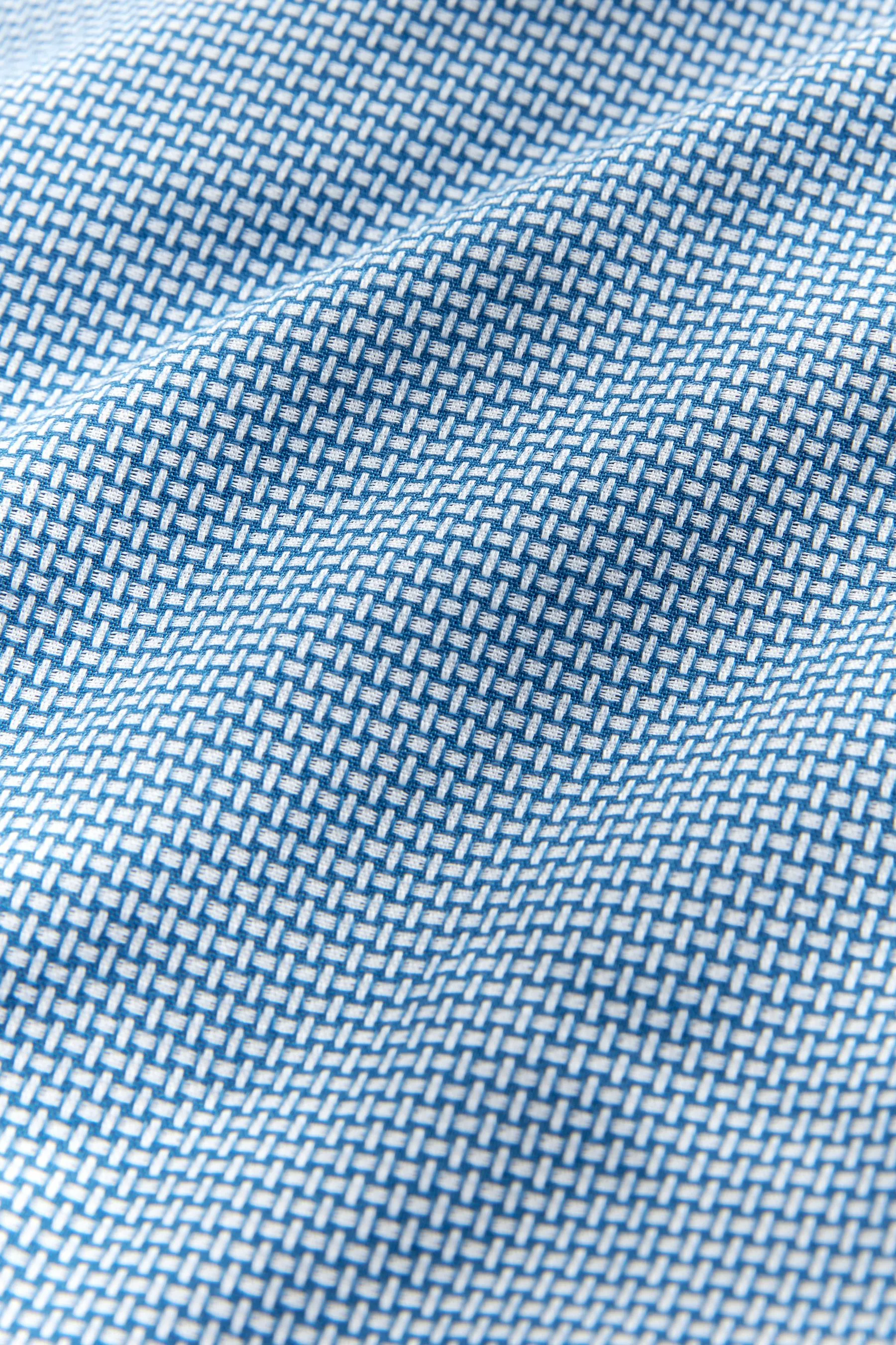 AZUL  CORTE SLIM  EASY CARE TEXTURED SINGLE CUFF SHIRT