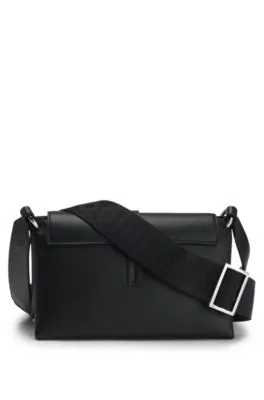 Bolso de bandolera de piel sintética con cierre de logo metálico