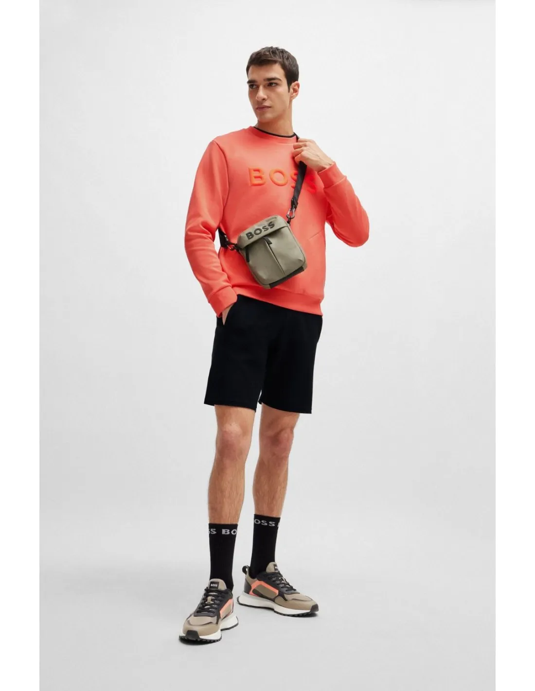 Bolso mensajero de piel sintética con logo tonal de Boss