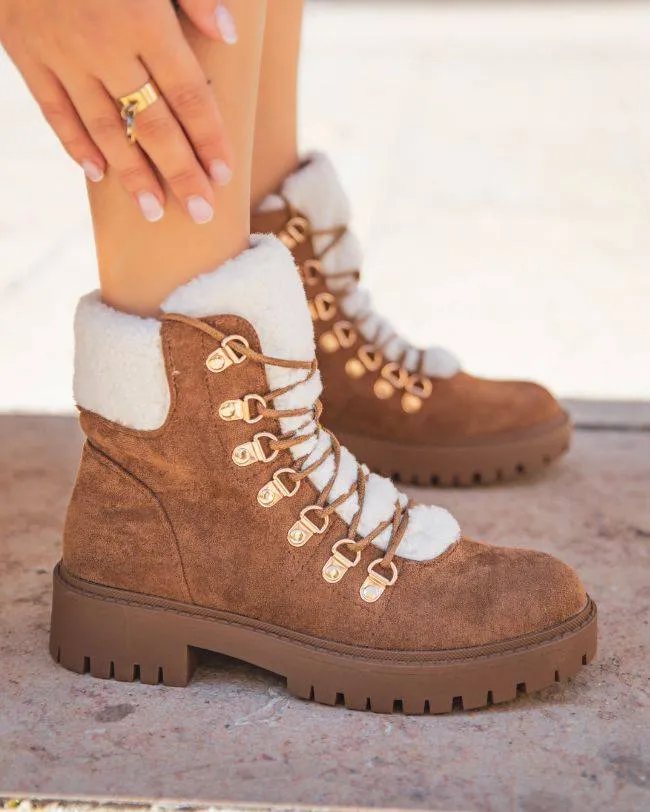 BOTINES DE MUJER EN COLOR CAMEL CON FORRO DE PIEL  MARILOU