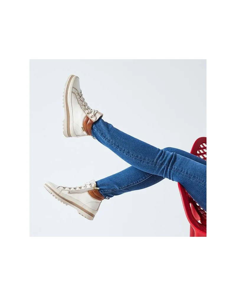 BOTINES DE MUJER EN PIEL VIGO W3W8564 | PIKOLINOS