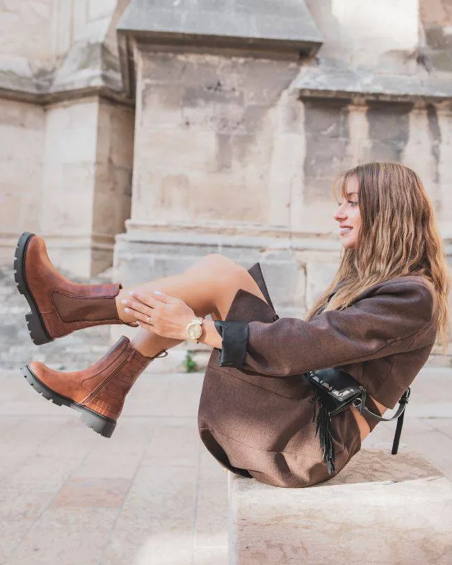 BOTINES DE MUJER ESTILO CHELSEA EN COLOR CAMEL  MYA
