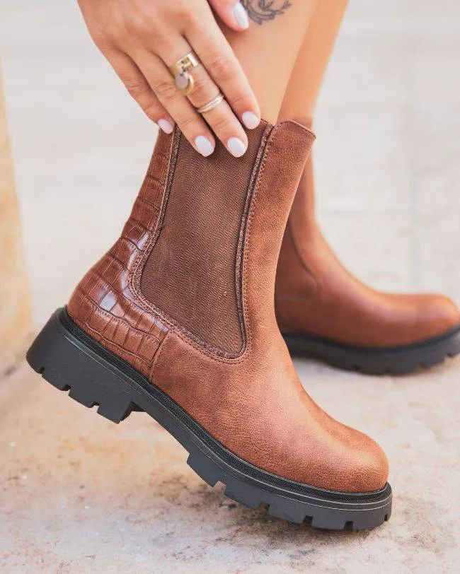 BOTINES DE MUJER ESTILO CHELSEA EN COLOR CAMEL  MYA