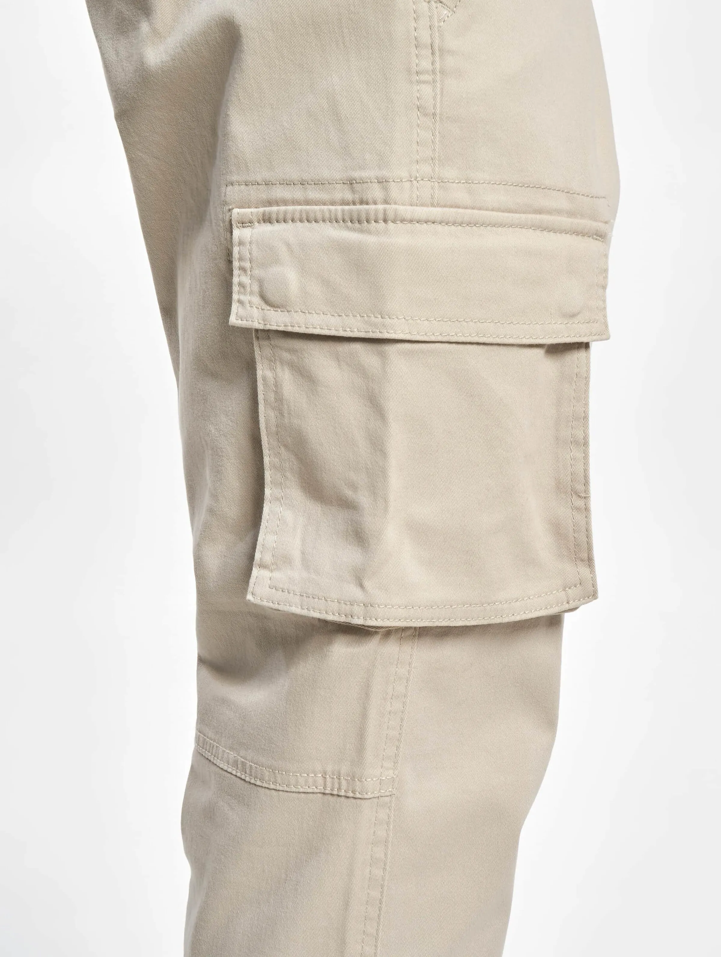 Cam Stage Cuff