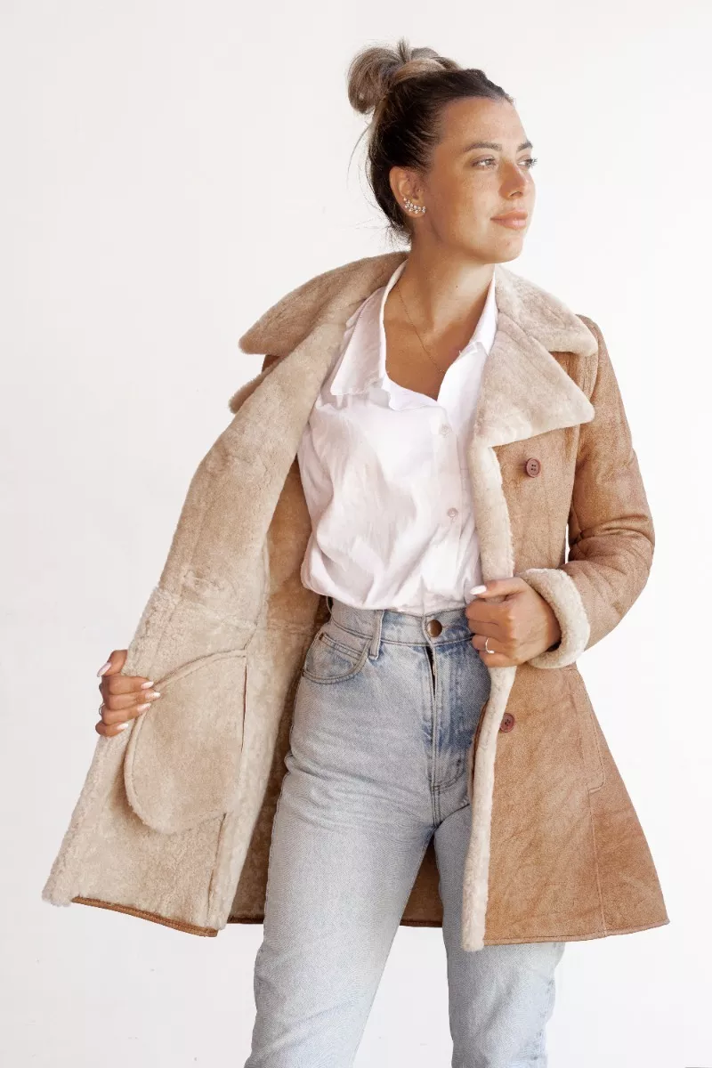 CAMPERA DE CUERO DE OVEJA DE MUJER MAIZ  MODELO: SOL.I