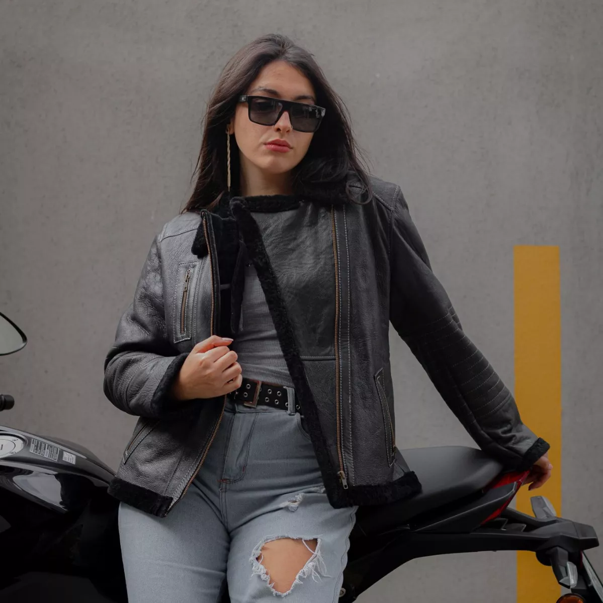 CAMPERA DE CUERO DE OVEJA DE MUJER  MODELO: DUTY.B