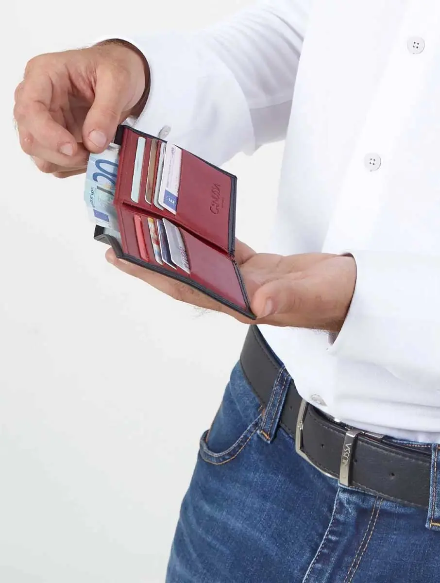 Cartera billetera, color negro. 100% vegana