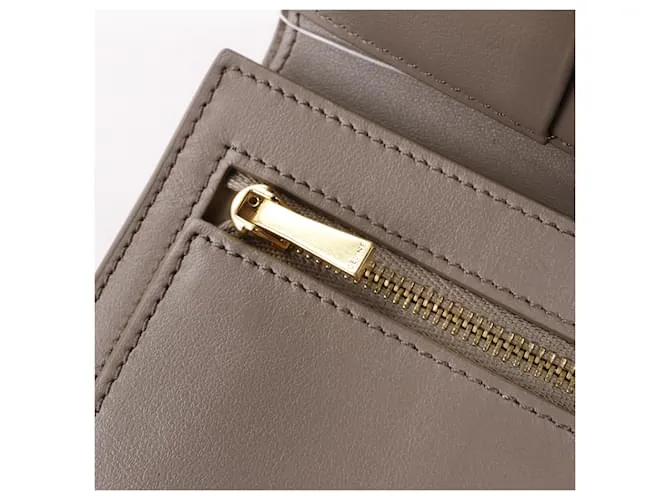 Céline Cartera de cuero mediana Celine con correa en taupe Beige 