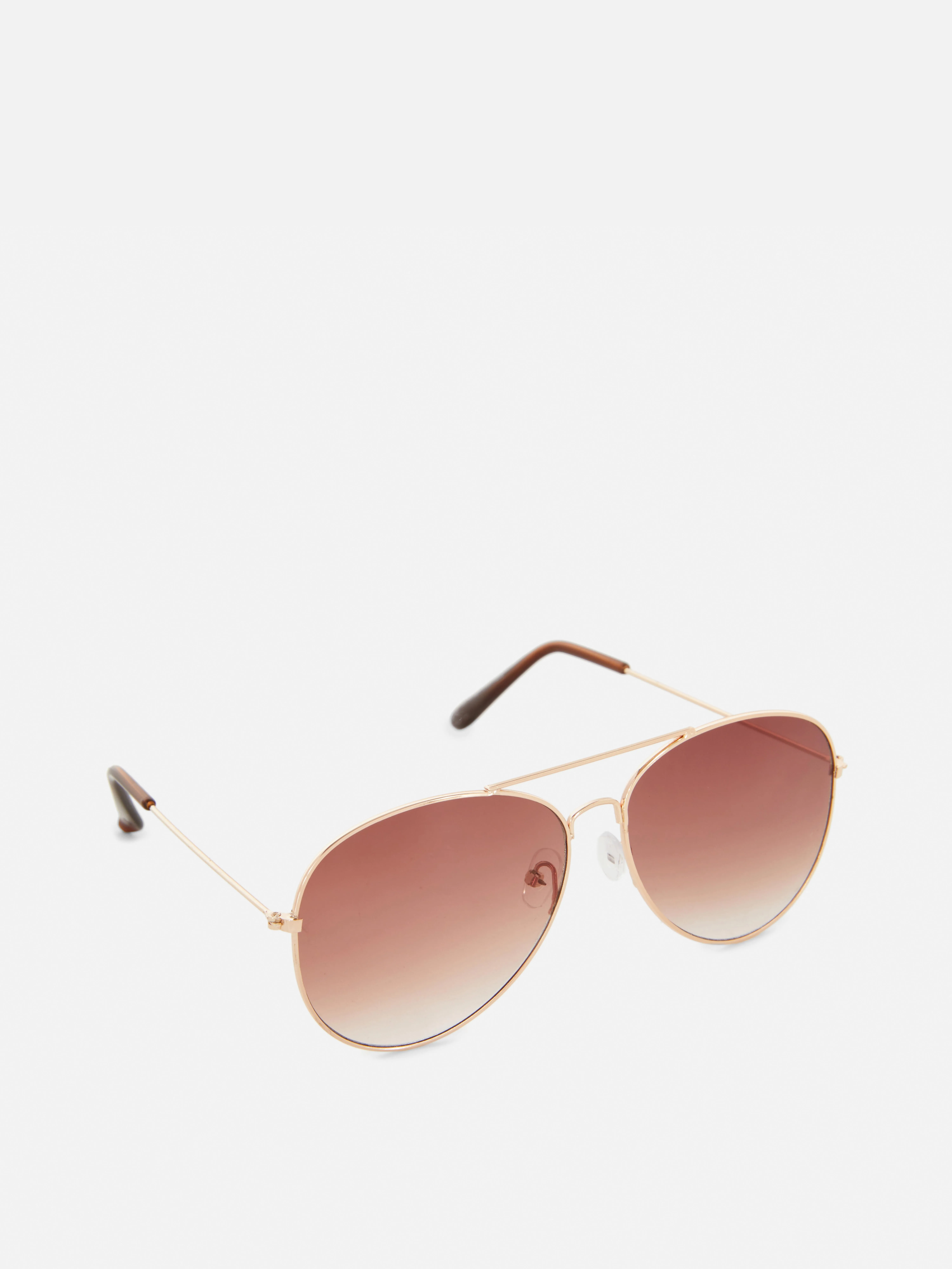 Gafas de sol redondas con lentes tintadas
