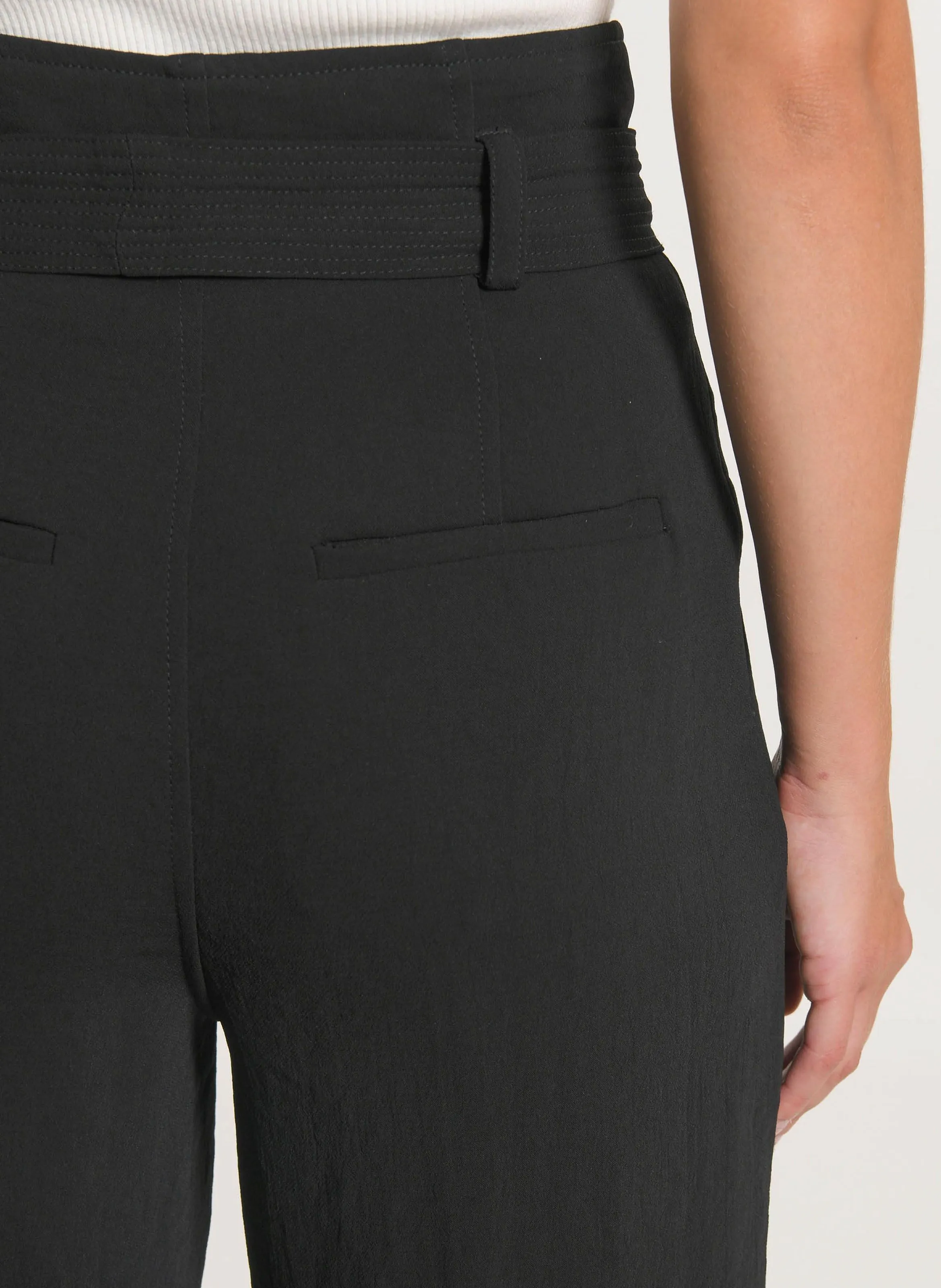 KOOKAI MIKA  PANTALóN RECTO EN NEGRO