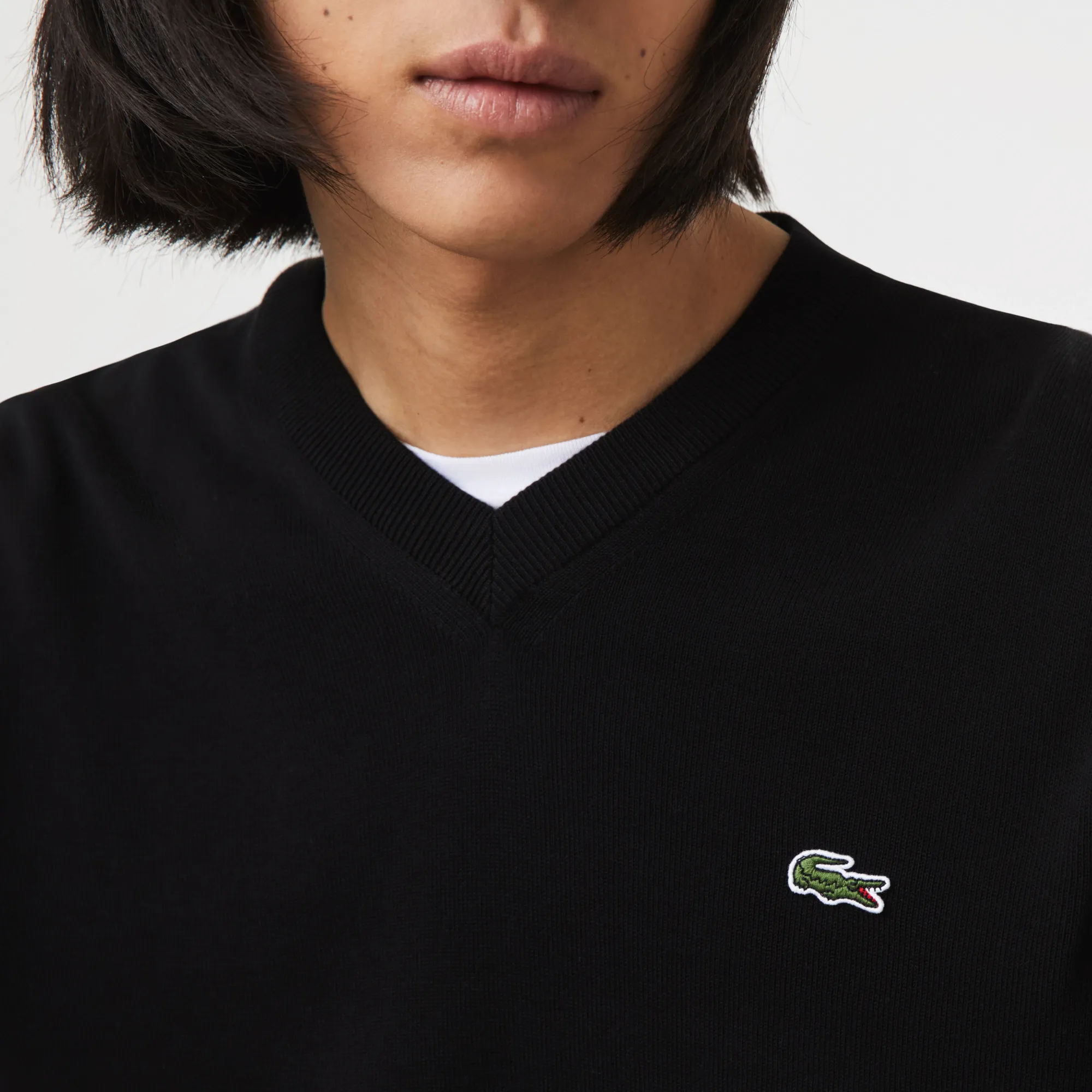 LACOSTE ORGANIC COTTON VNECK SWEATER BLACK