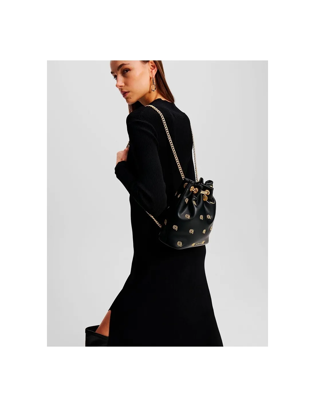 Mochila negra K/Ikonik dorado
