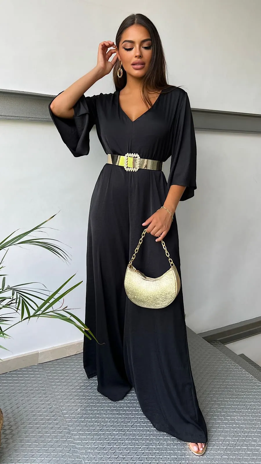 Mono Negro Escote V