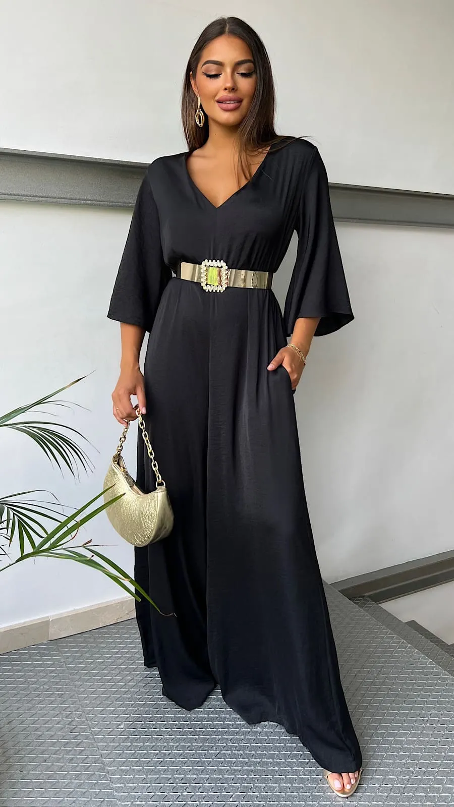Mono Negro Escote V
