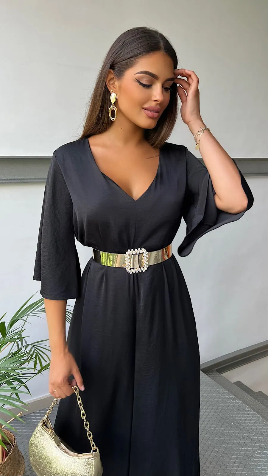 Mono Negro Escote V