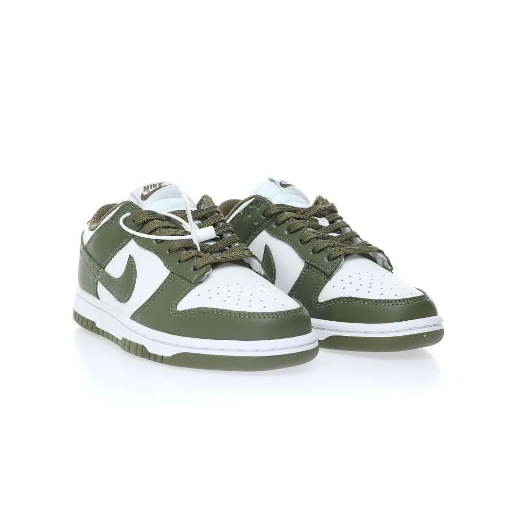 Nike SB Dunk Low «Medium Olive»