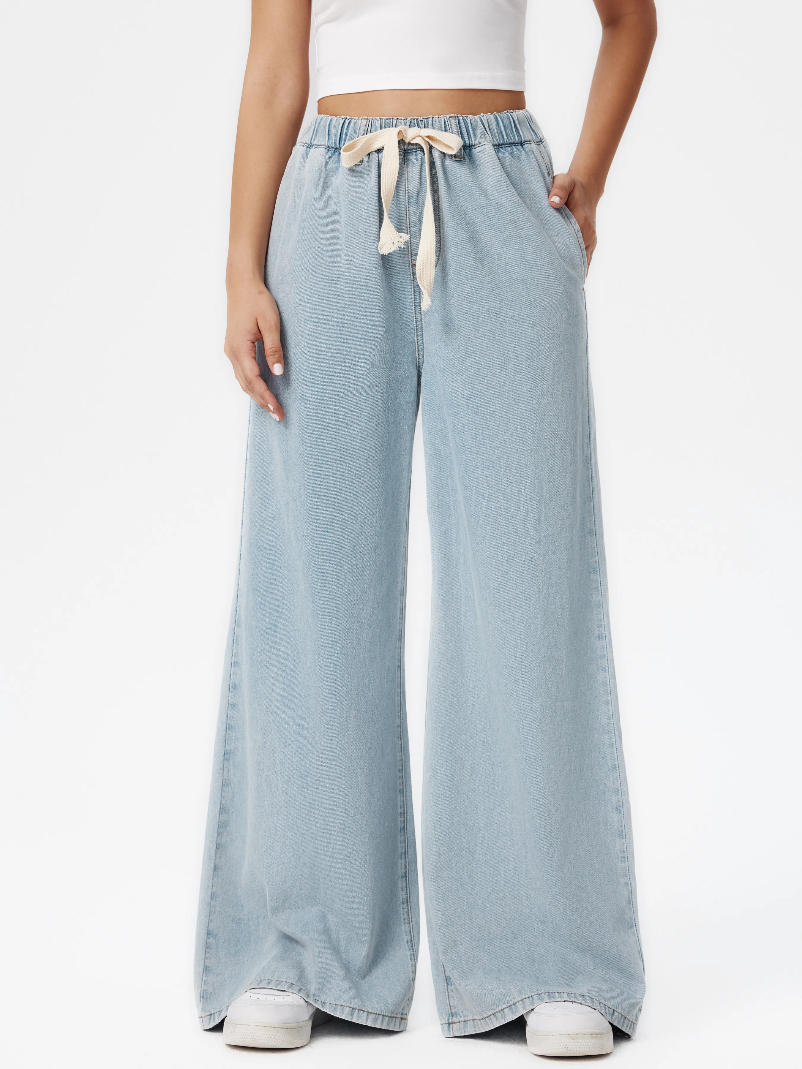 Pantalones Vaqueros Leslie de Cintura Alta y Pierna Ancha con Lazo Frontal Lisos