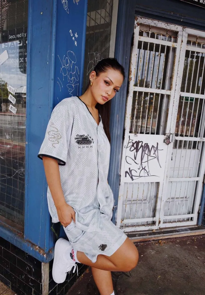PANTALÓN CORTO GRIMEY LUCKY DRAGON MESH BASKET  WHITE | SS24