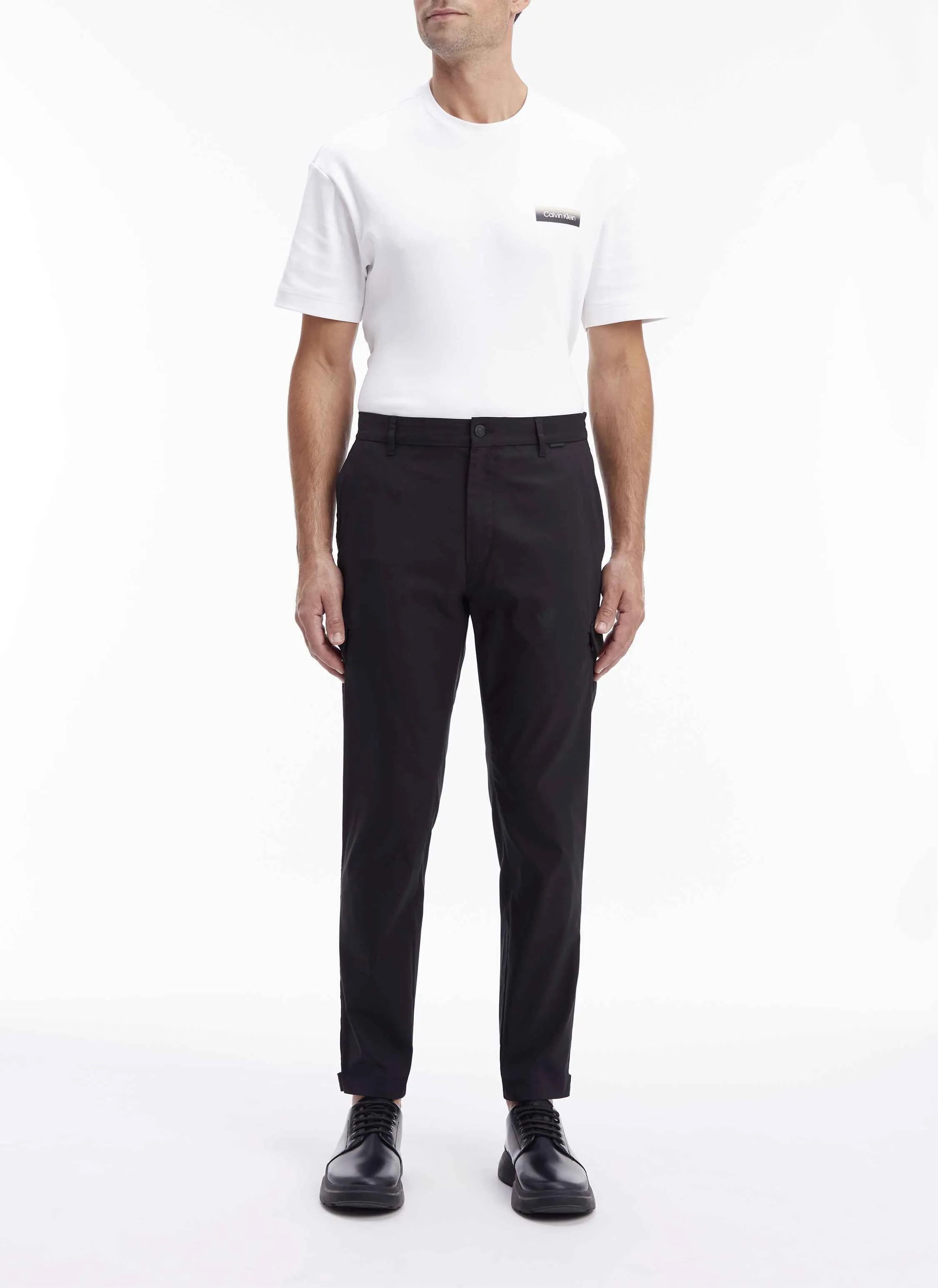 Pantalón cargo recto de mezcla de algodón en negro