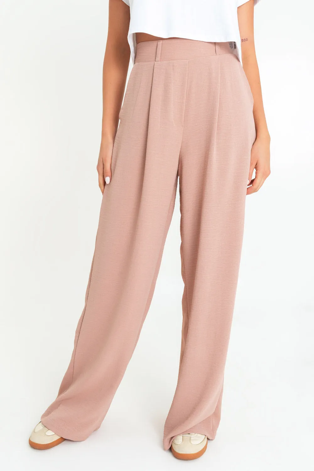 Pantalón cintura alta con pinzas