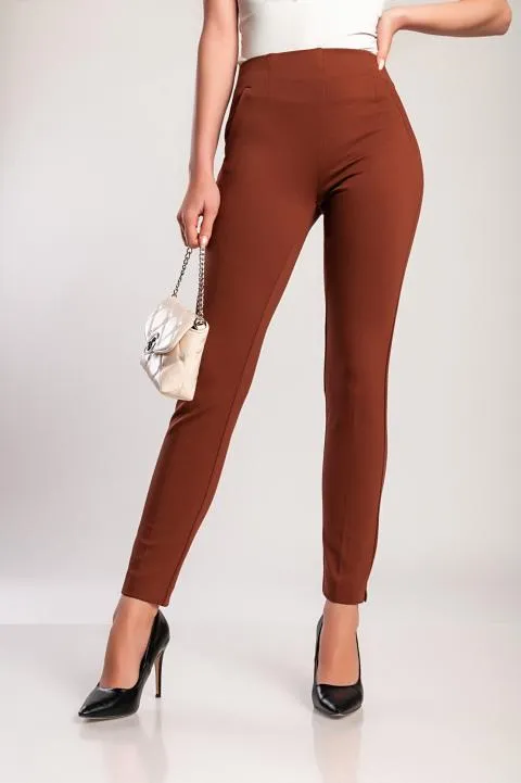 Pantalón elegante, marrón