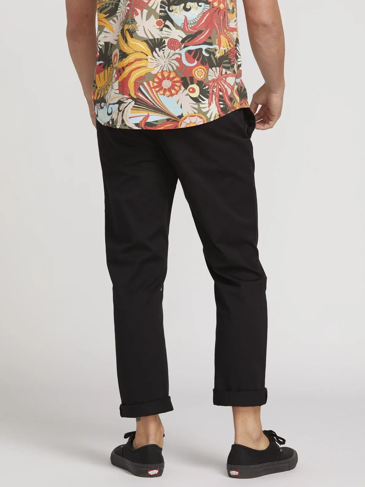 Pantalón VOLCOM chino para Hombre FRICKIN MODERN STRETCH – BLACK Ref. A1131807_BLK negro