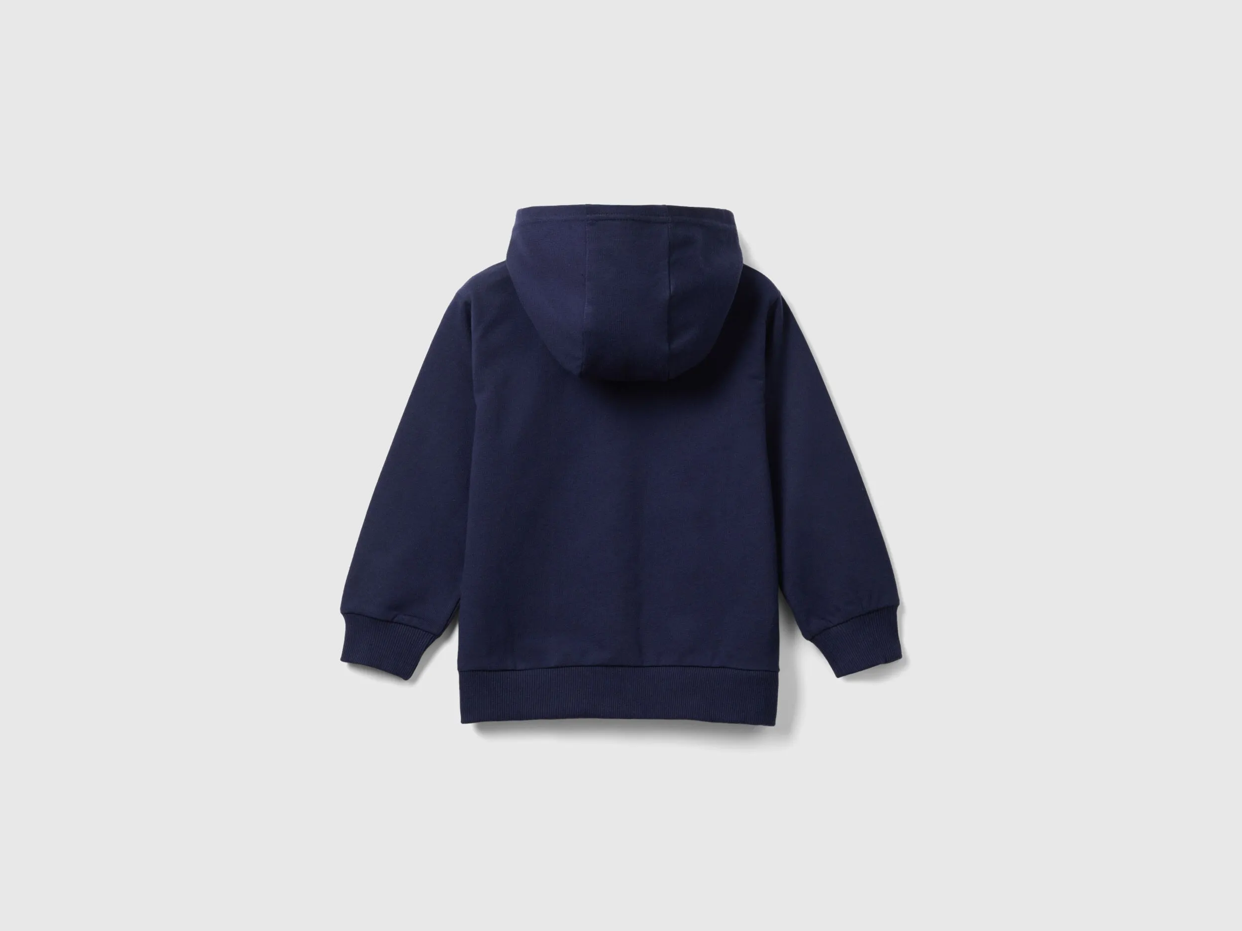 Sudadera ligera con capucha