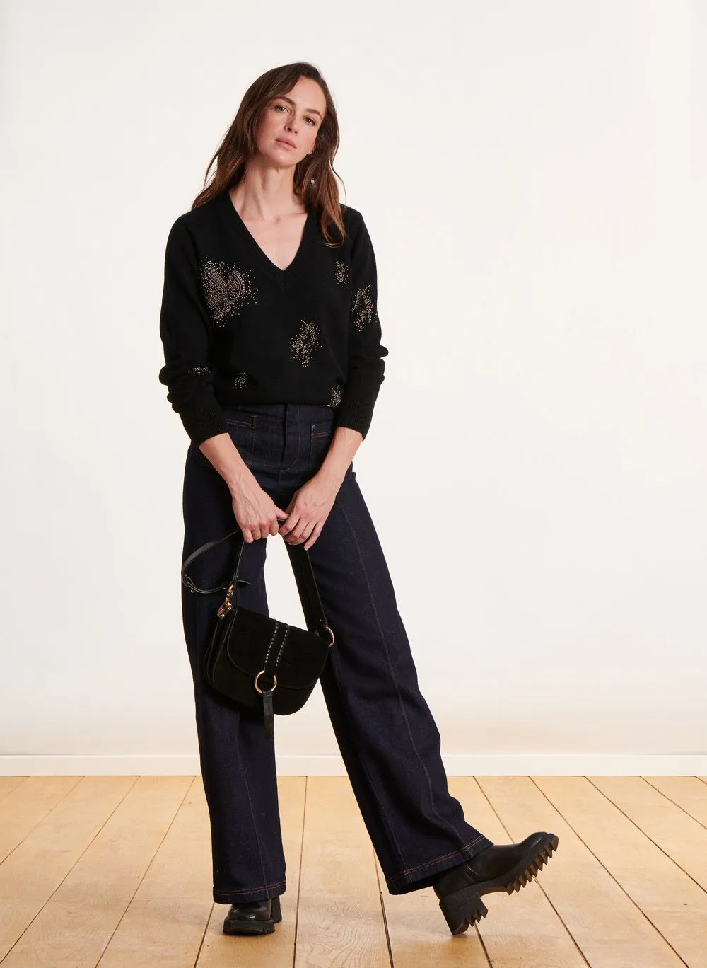Sweater oversize con cuello en V en negro