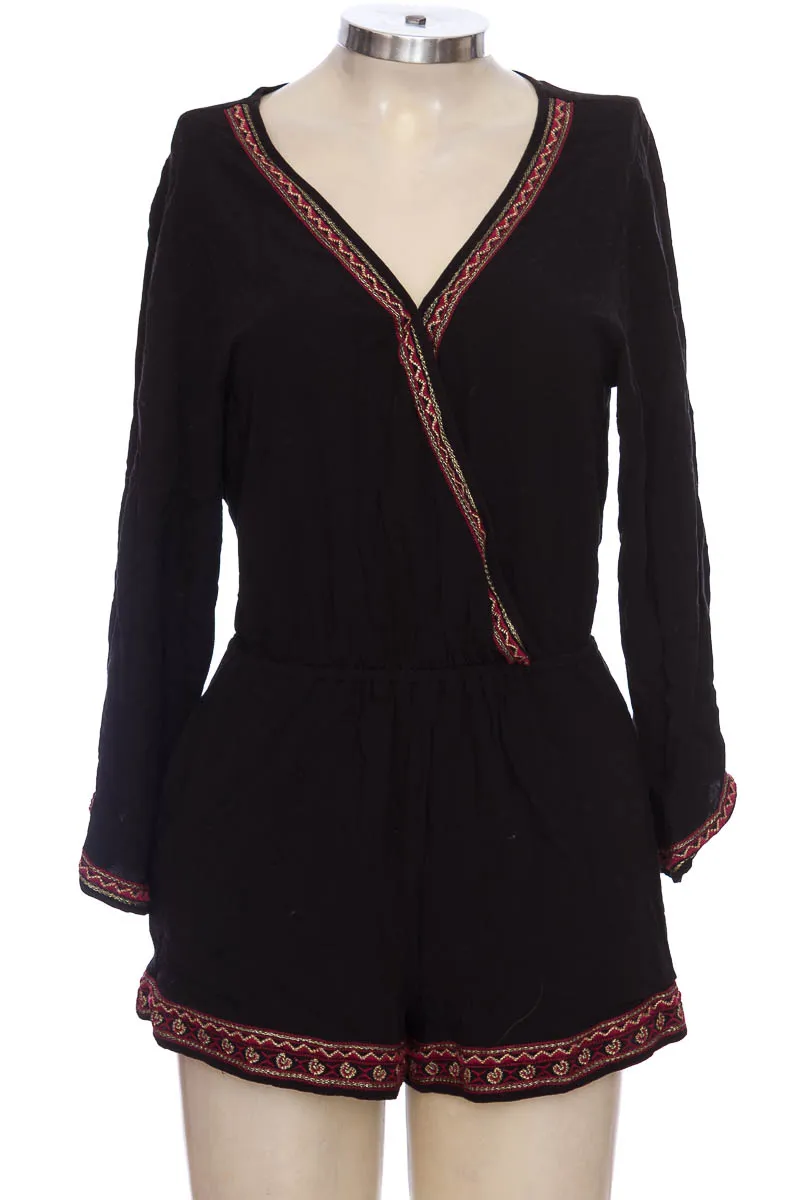 VESTIDO / ENTERIZO COLOR NEGRO  FOREVER 21