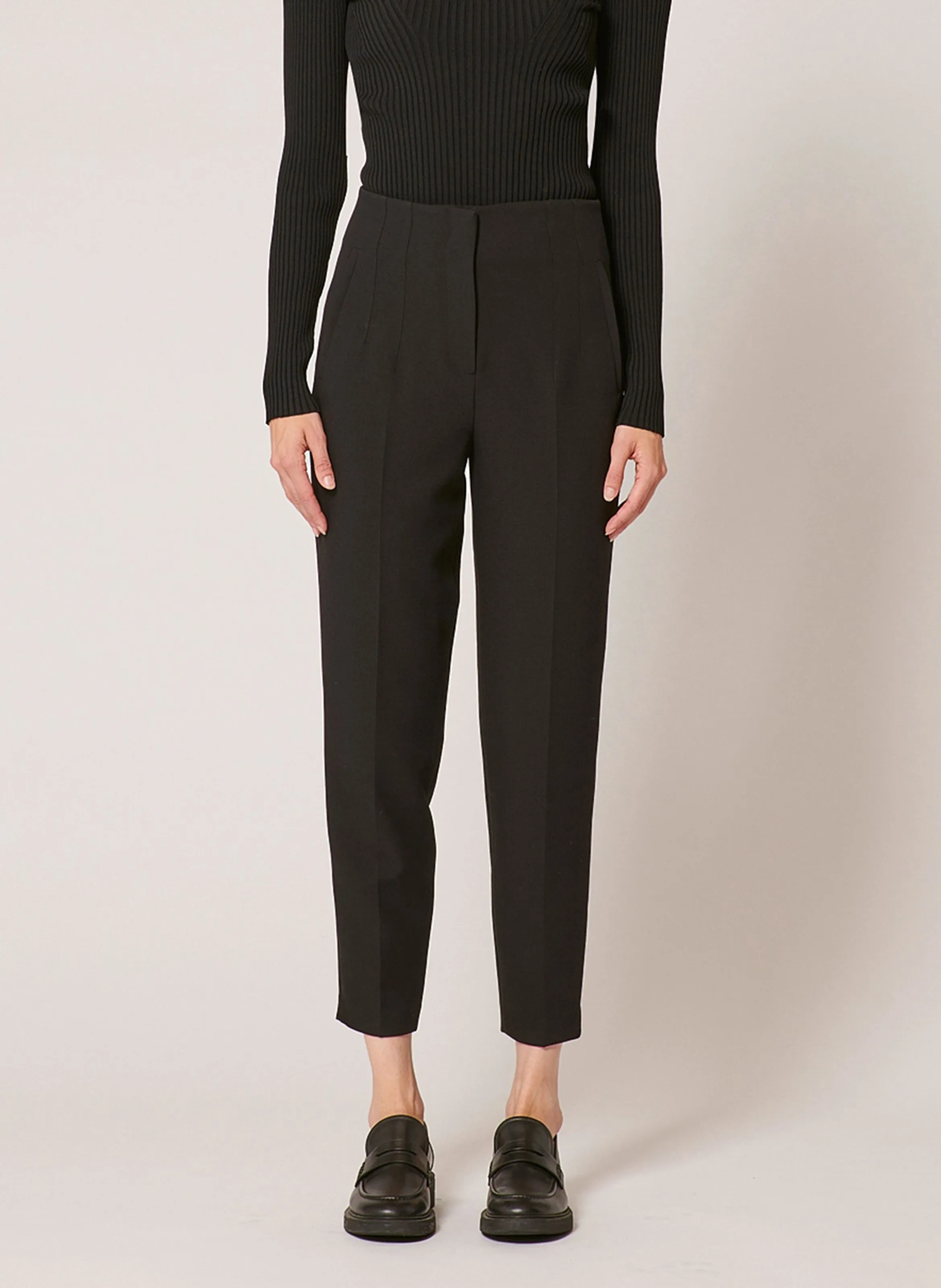 ZAPA POWER  PANTALóN CIGARETTE DE TALLE ALTO EN NEGRO