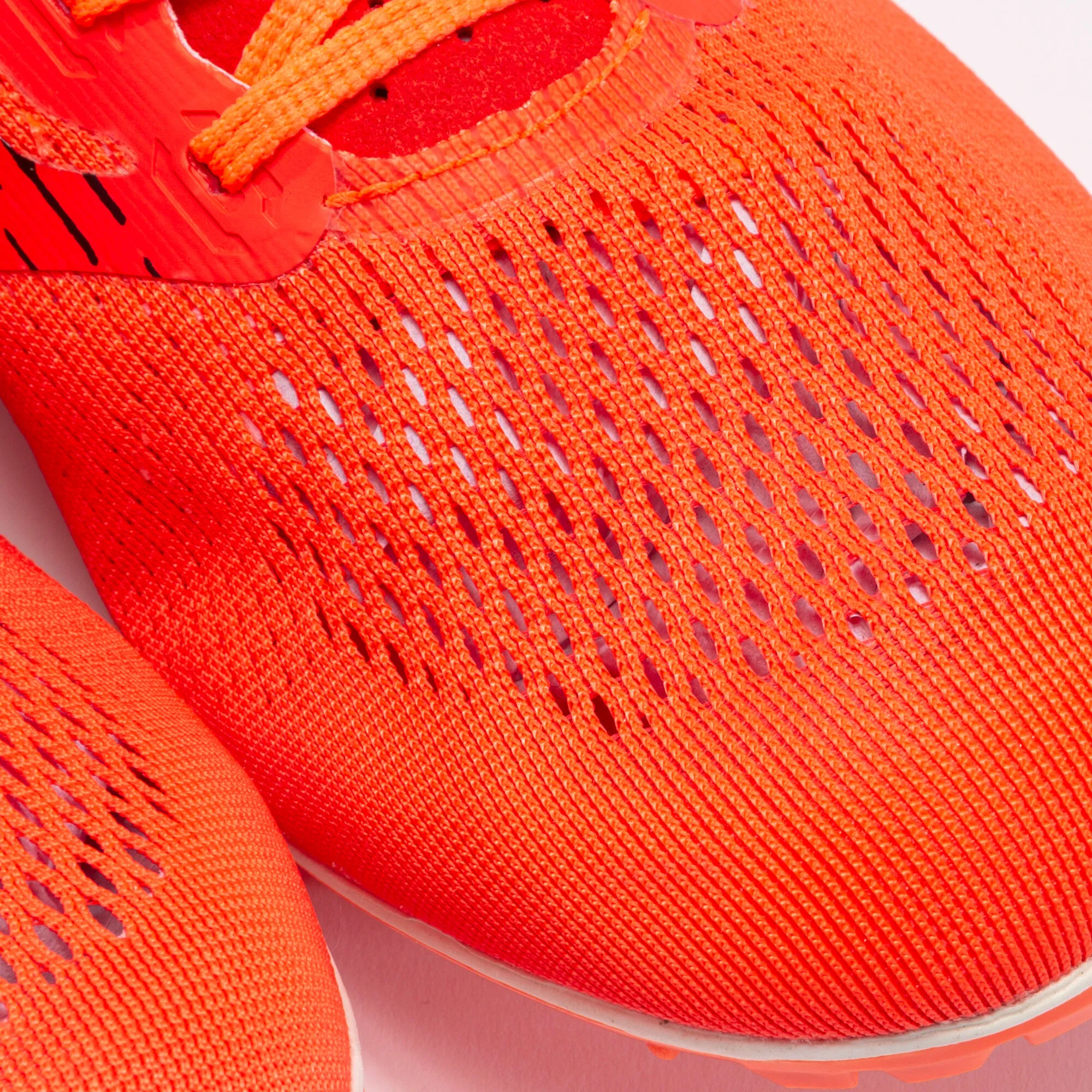 Zapatillas running Flad 21 clavos unisex coral